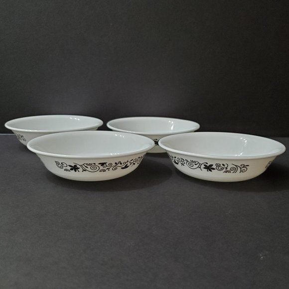 Corelle Dining Corelle Black Winding Gate Berry Bowls Fruit Sauce